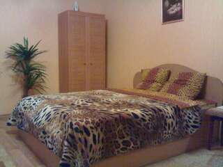 Апартаменты Apartment on Peremohy Street 8 Хмельницкий Апартаменты-7