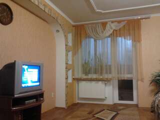 Апартаменты Apartment on Peremohy Street 8 Хмельницкий Апартаменты-8